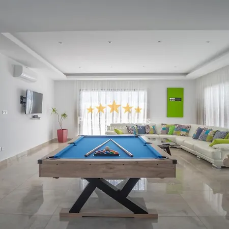 빌라 Aretousa Combination By Prestige Bookings 코럴베이