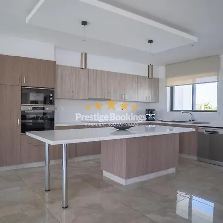 Aretousa Combination By Prestige Bookings 빌라 코럴베이